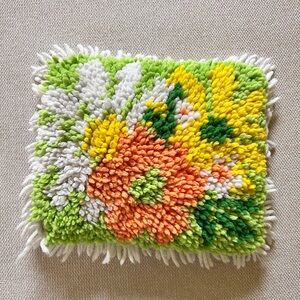Vintage Flower Power 1960s / 1970s Pillow